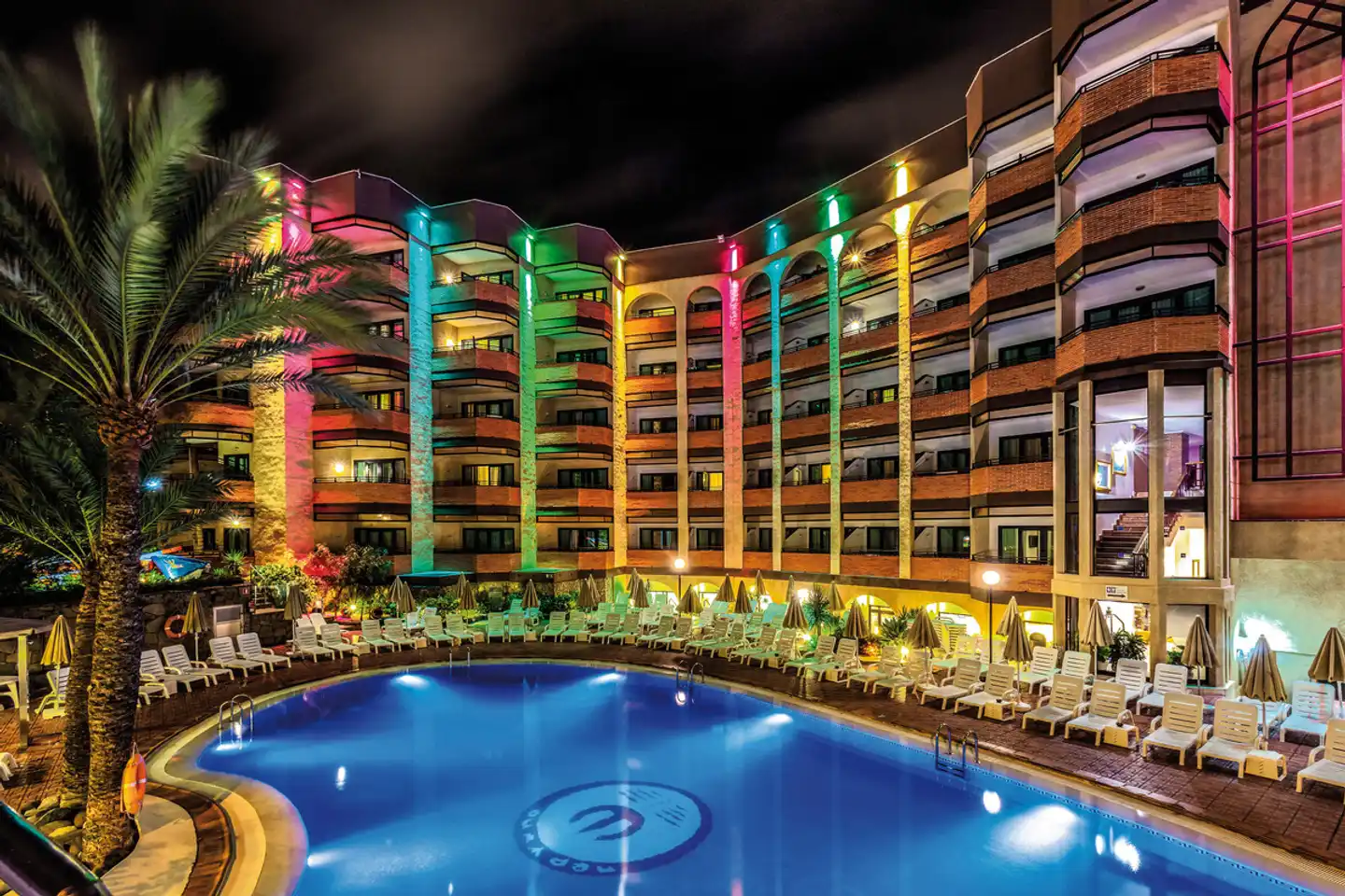 MUR Hotel Neptuno Hallenbad