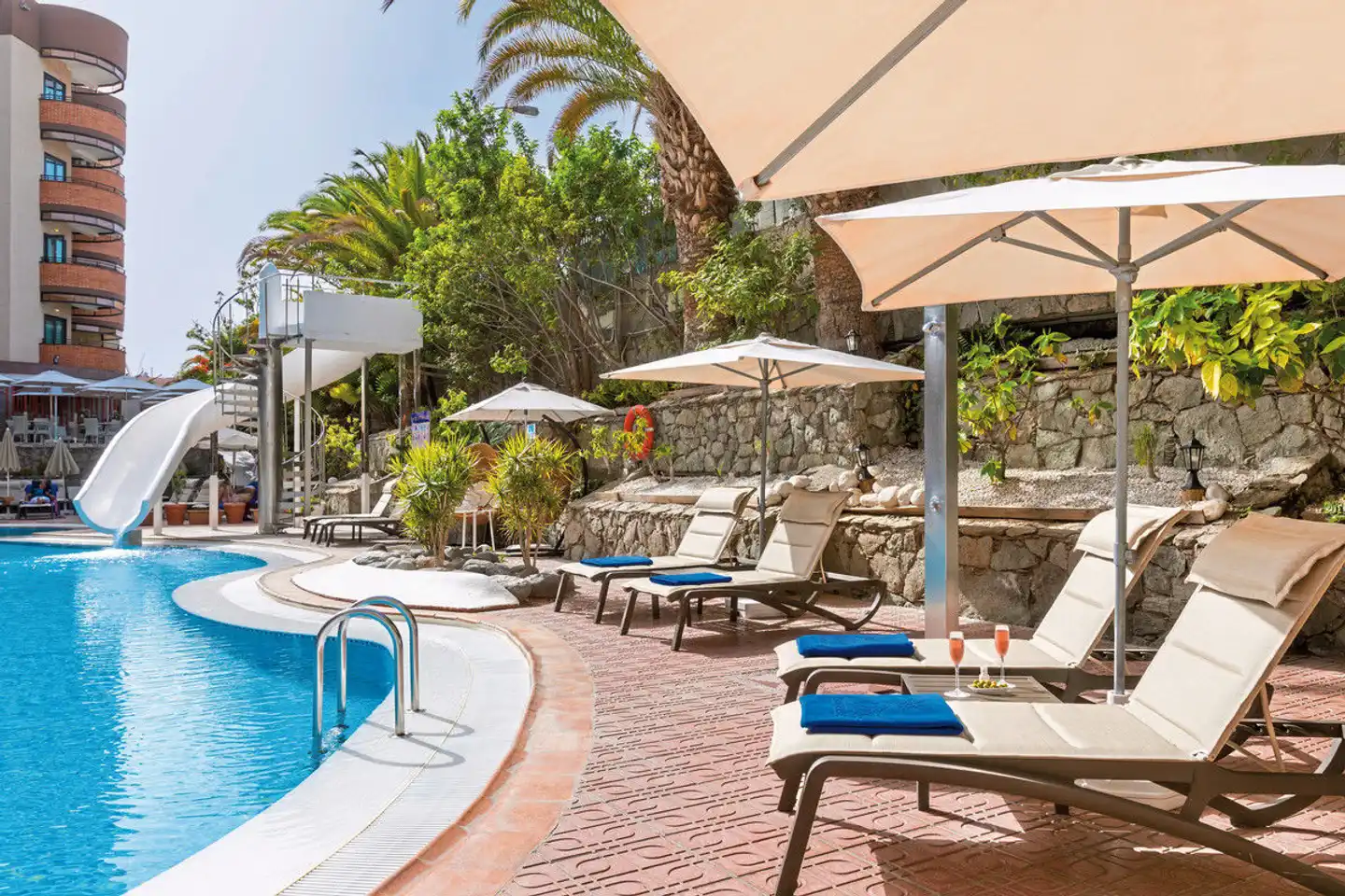 MUR Hotel Neptuno Pool