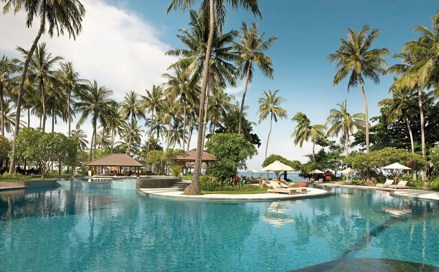 Holiday Resort Lombok Pool