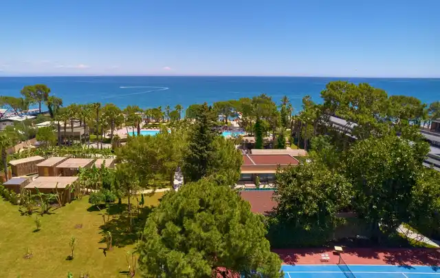 Balmy Beach Resort Kemer Landschaft