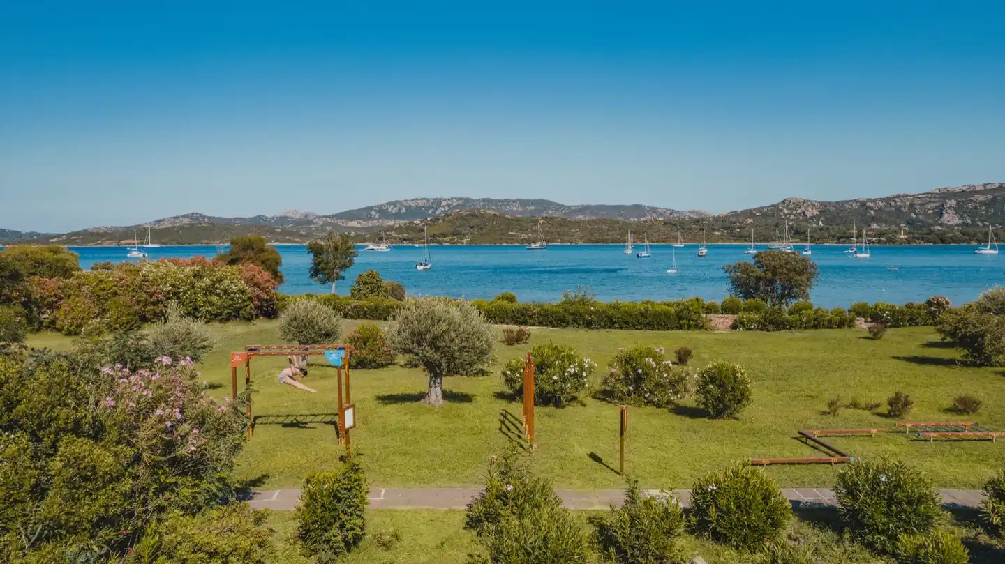 Resort Cala di Falco Garten