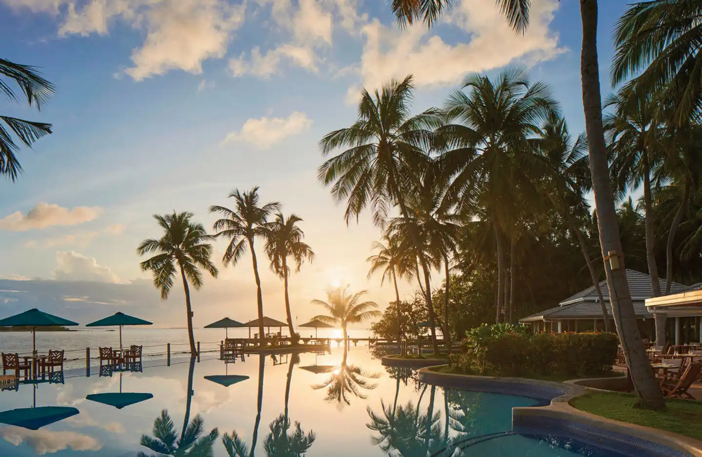 Royal Island Resort & Spa Pool