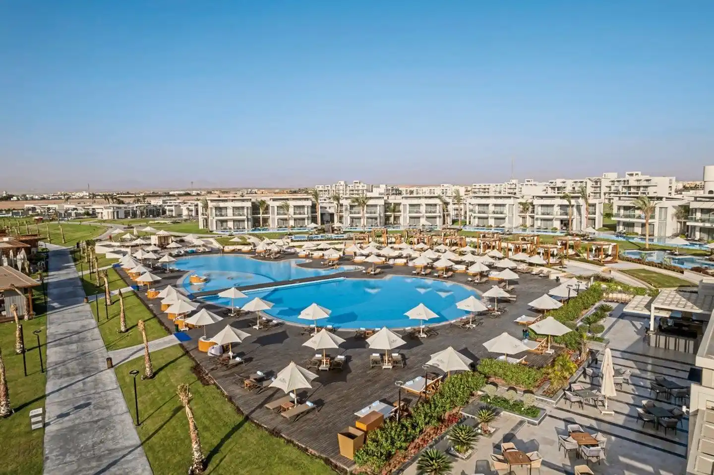 Rixos Premium Magawish Suites & Villas Pool