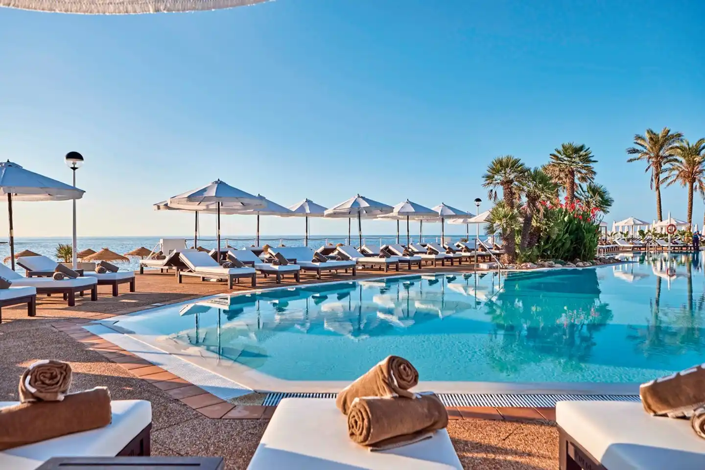 AluaSoul Menorca Pool