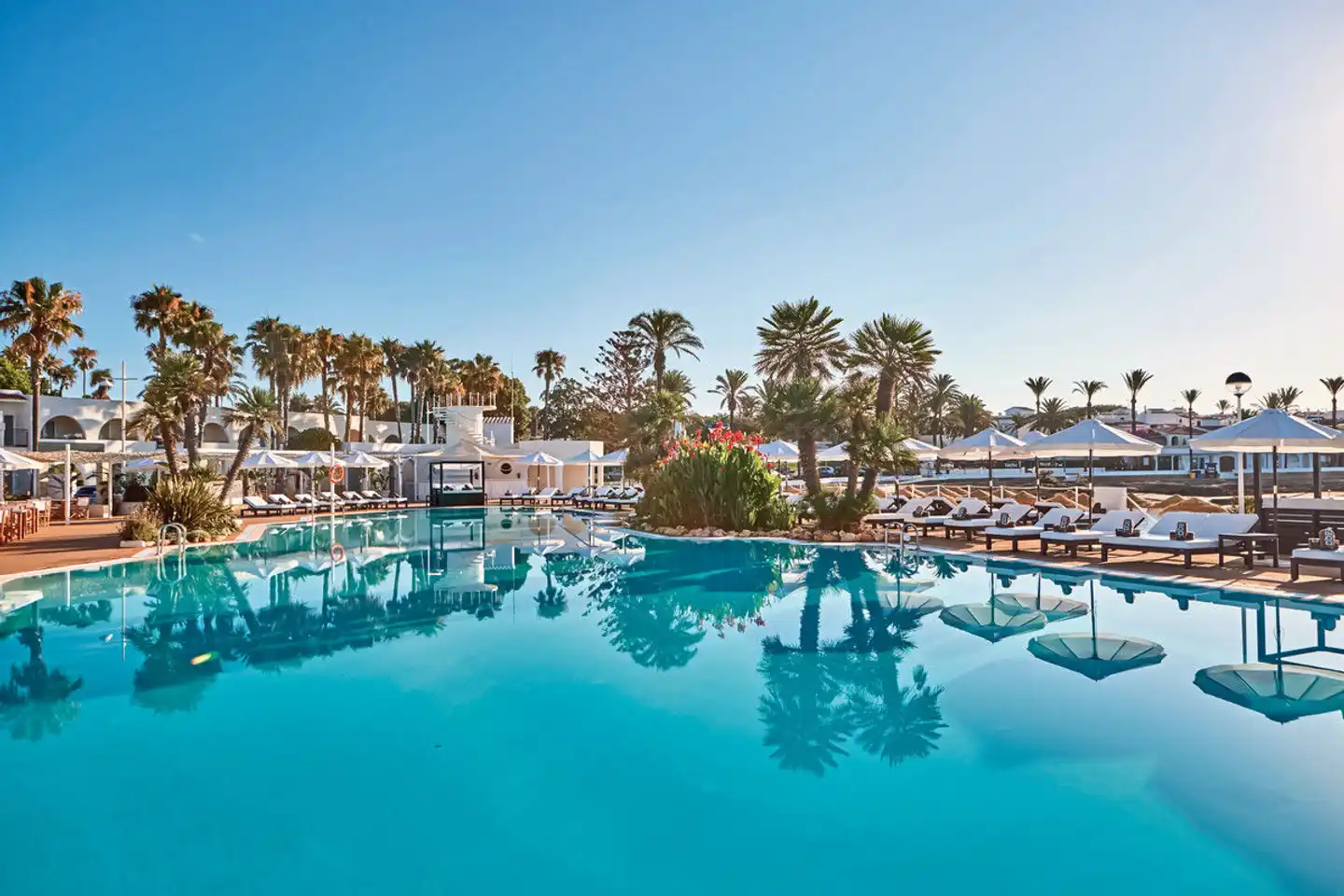 AluaSoul Menorca Pool