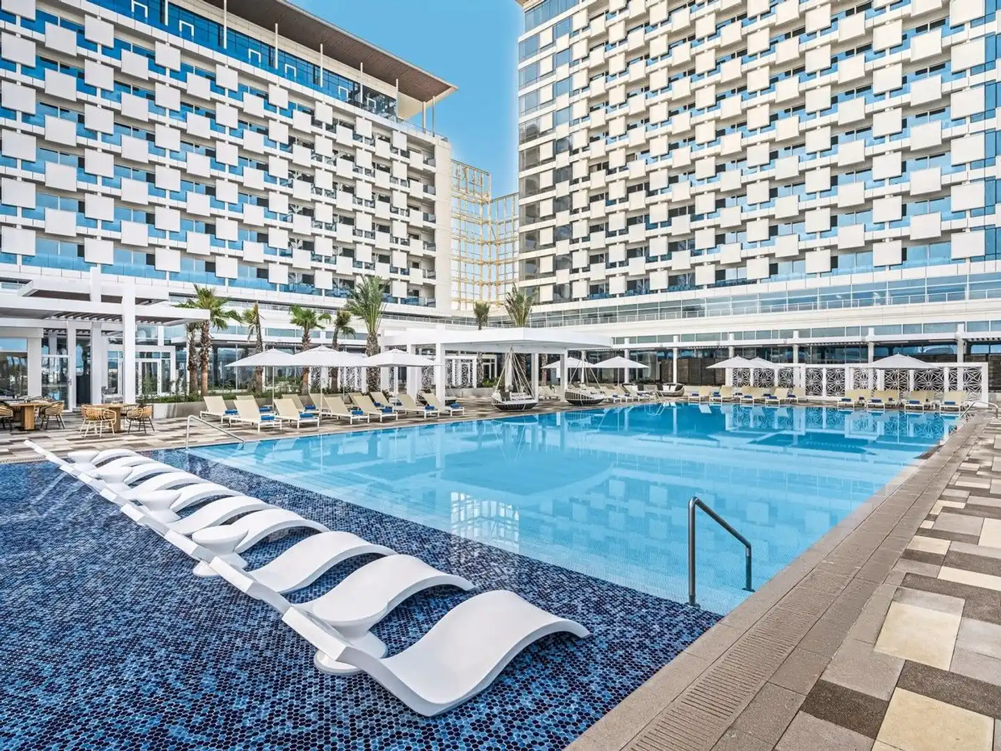 Rixos Gulf Hotel Doha Pool