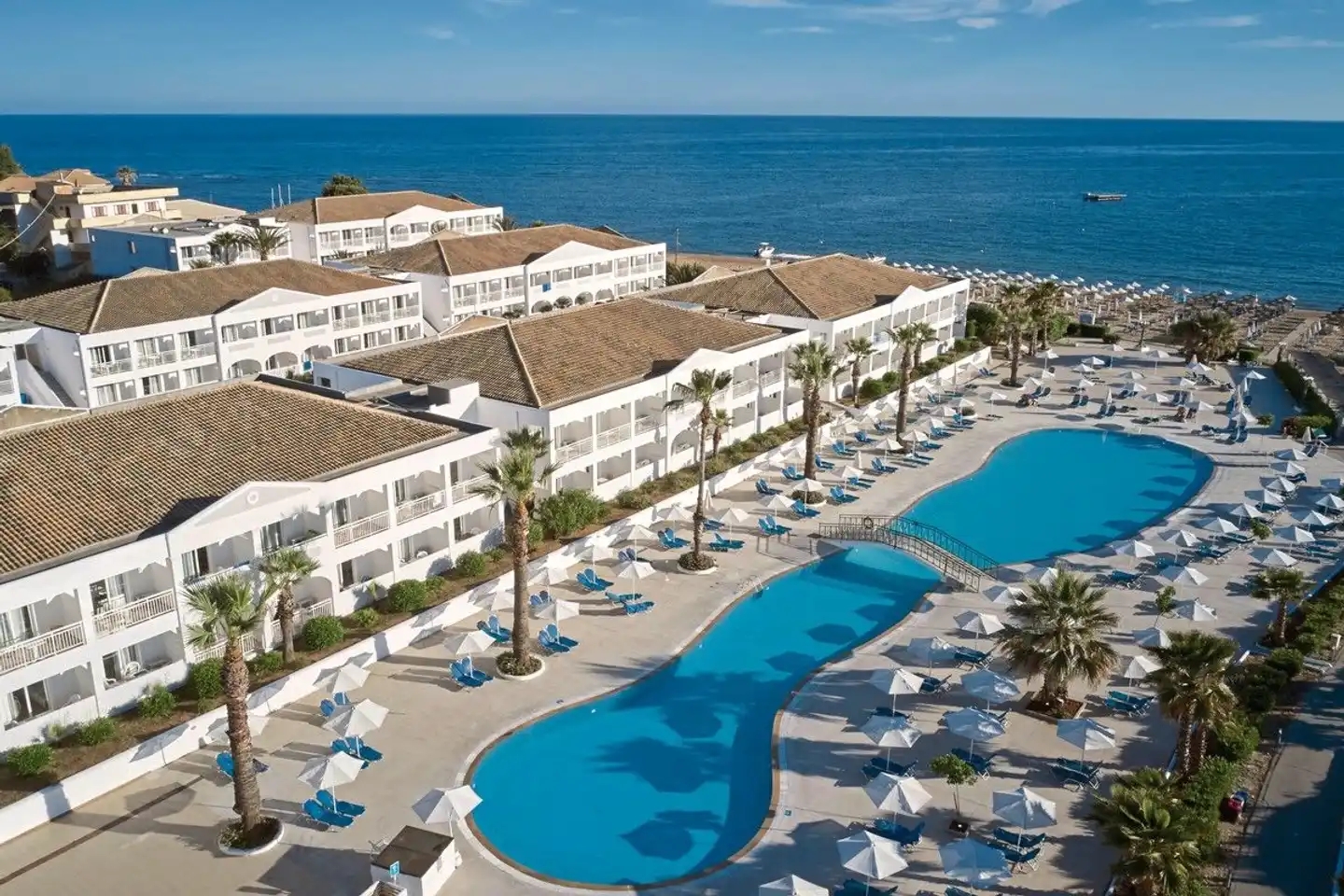 Sandy Beach Resort Aussenansicht
