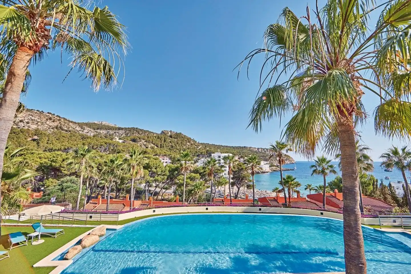 Universal Hotel Aquamarin Pool