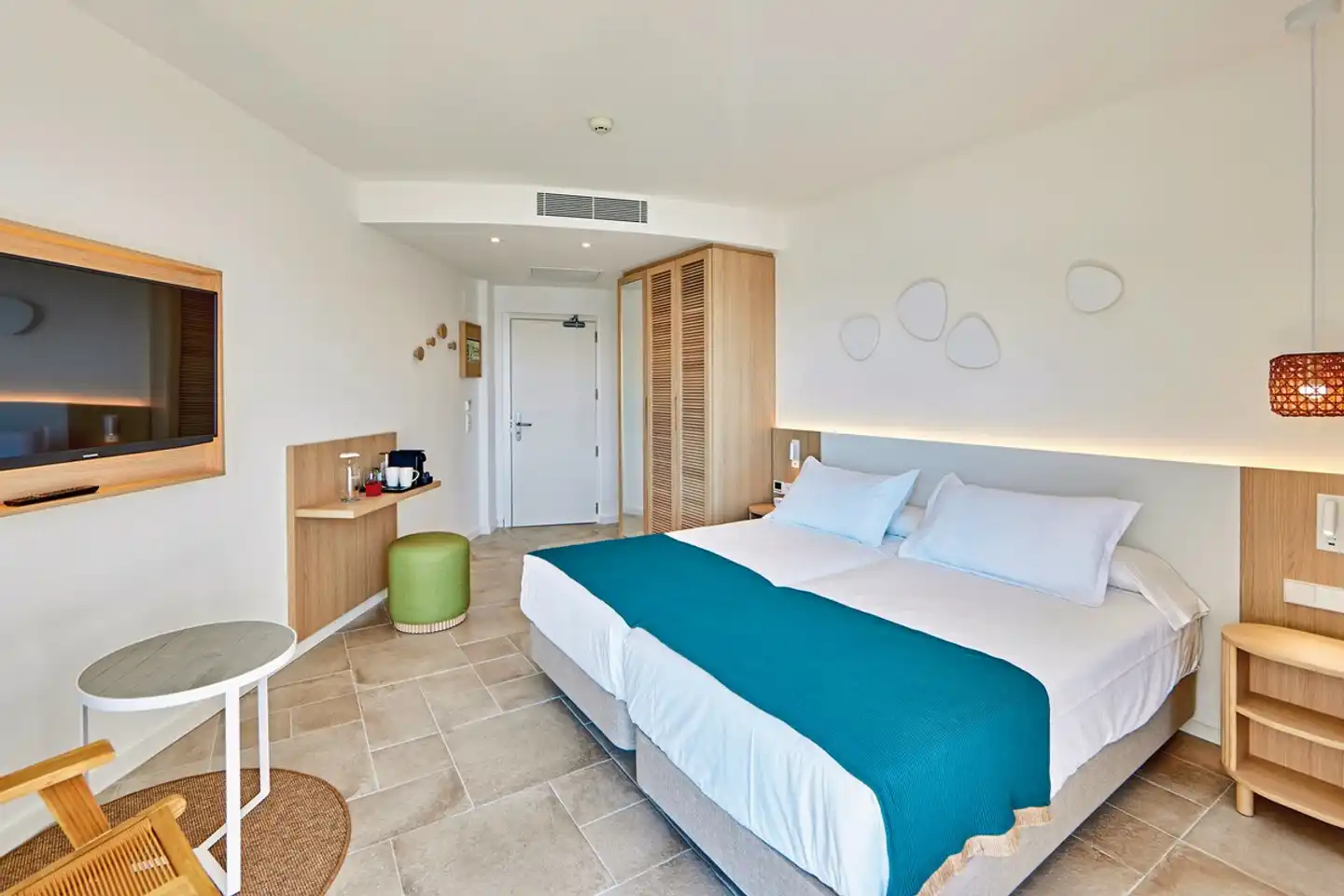 Universal Hotel Aquamarin Wohnbeispiel