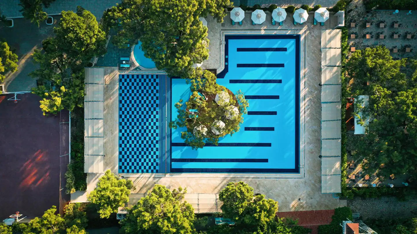 Crystal Prestige Elite & Spa Pool