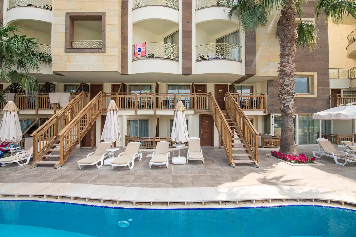 Crystal Prestige Elite & Spa Pool