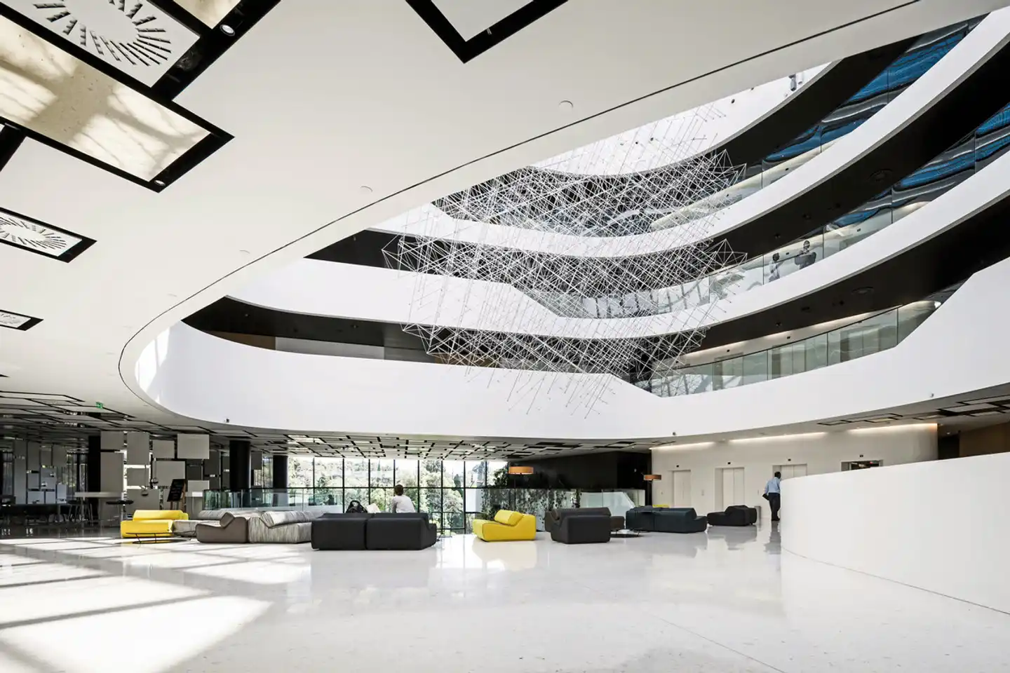 Hotel Lone Lobby