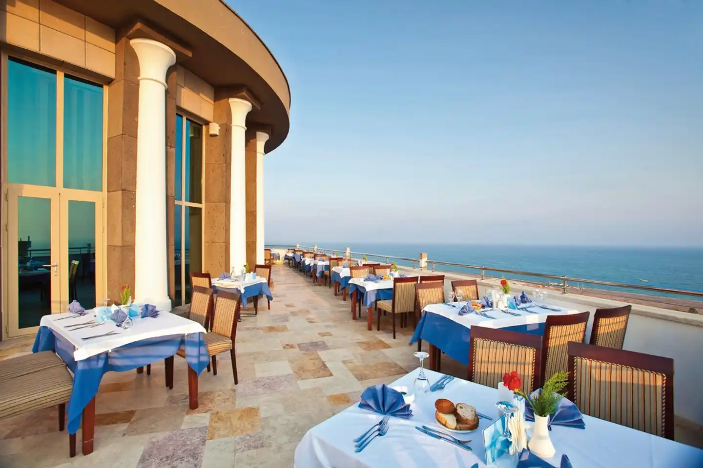 Melas Lara Hotel Terrasse