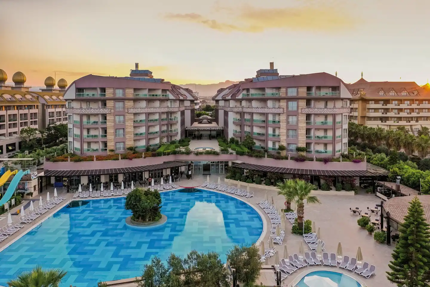 Seamelia Beach Resort & Spa Aussenansicht