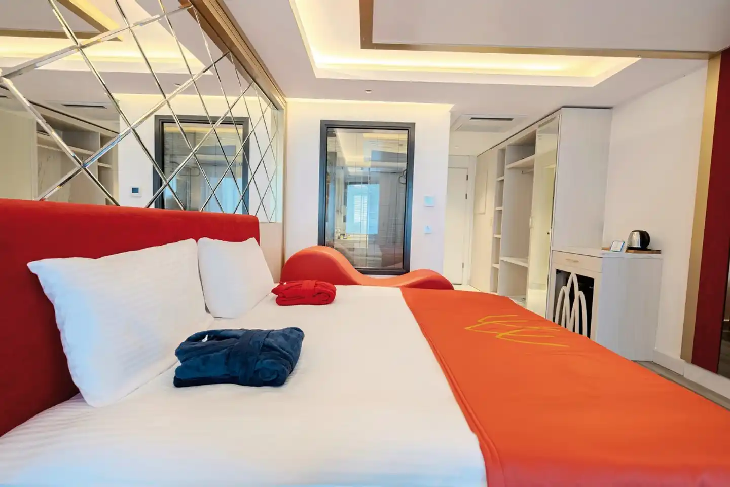 Granada Luxury Red Wohnbeispiel
