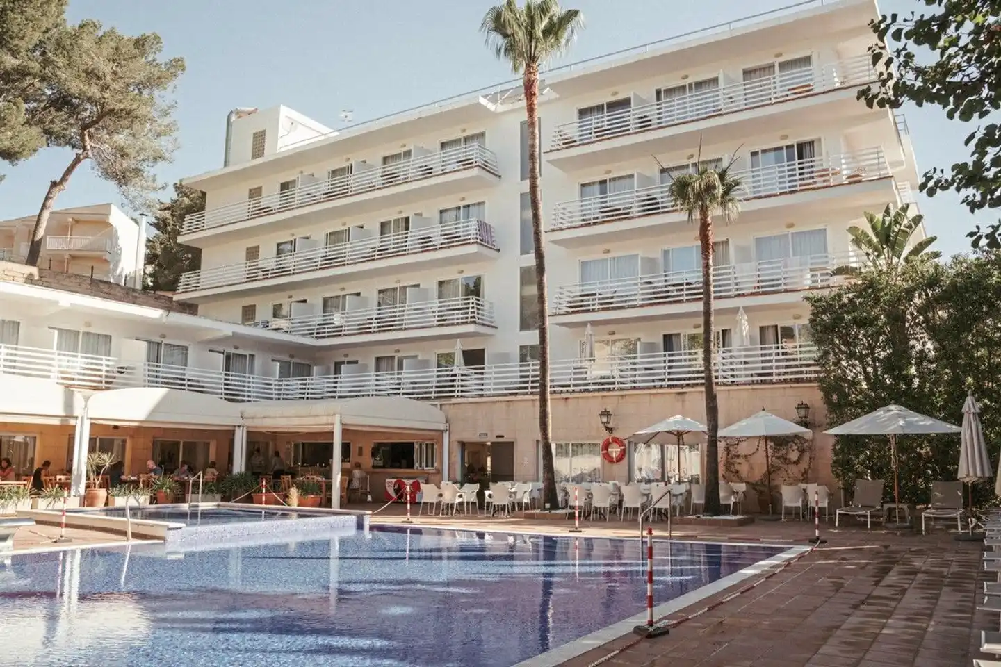 Roc Oberoy Pool