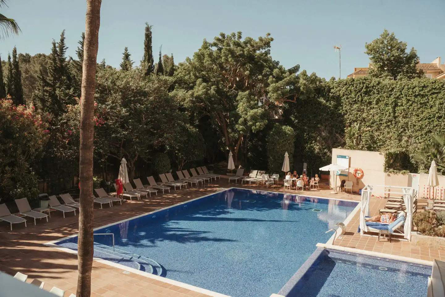 Roc Oberoy Pool
