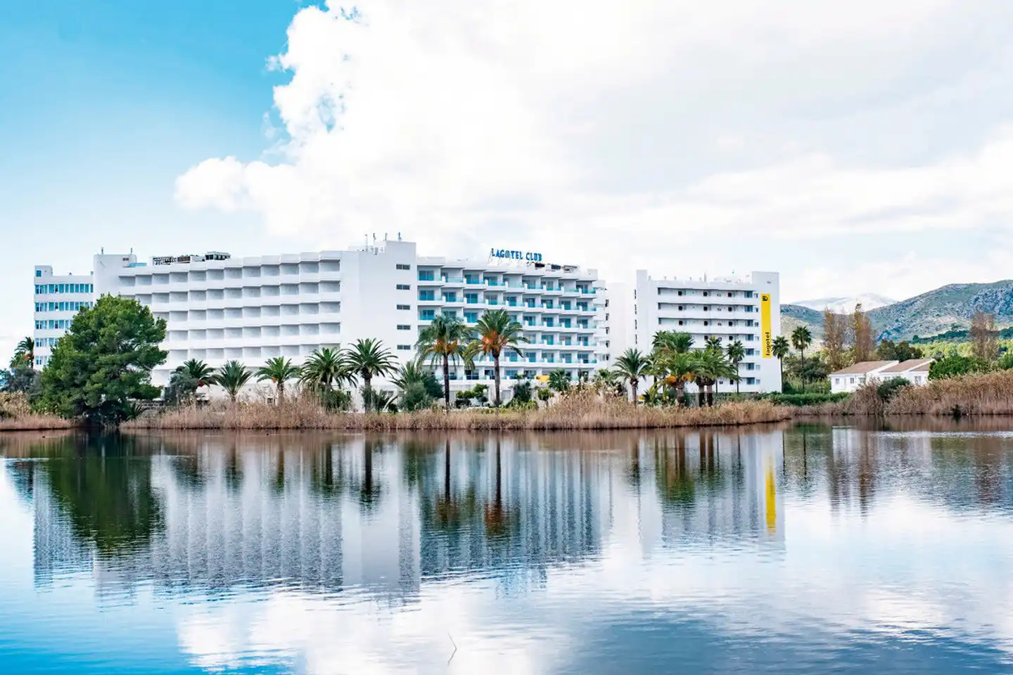 Eix Lagotel Holiday Resort Aussenansicht