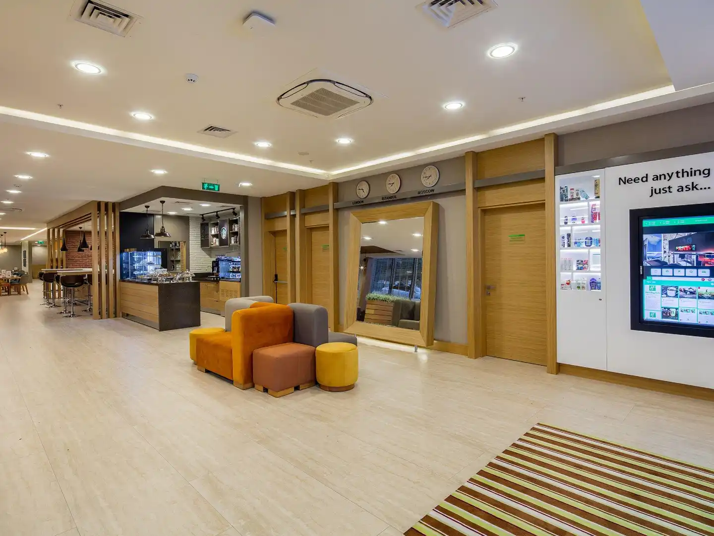 Holiday Inn Antalya - Lara Lobby