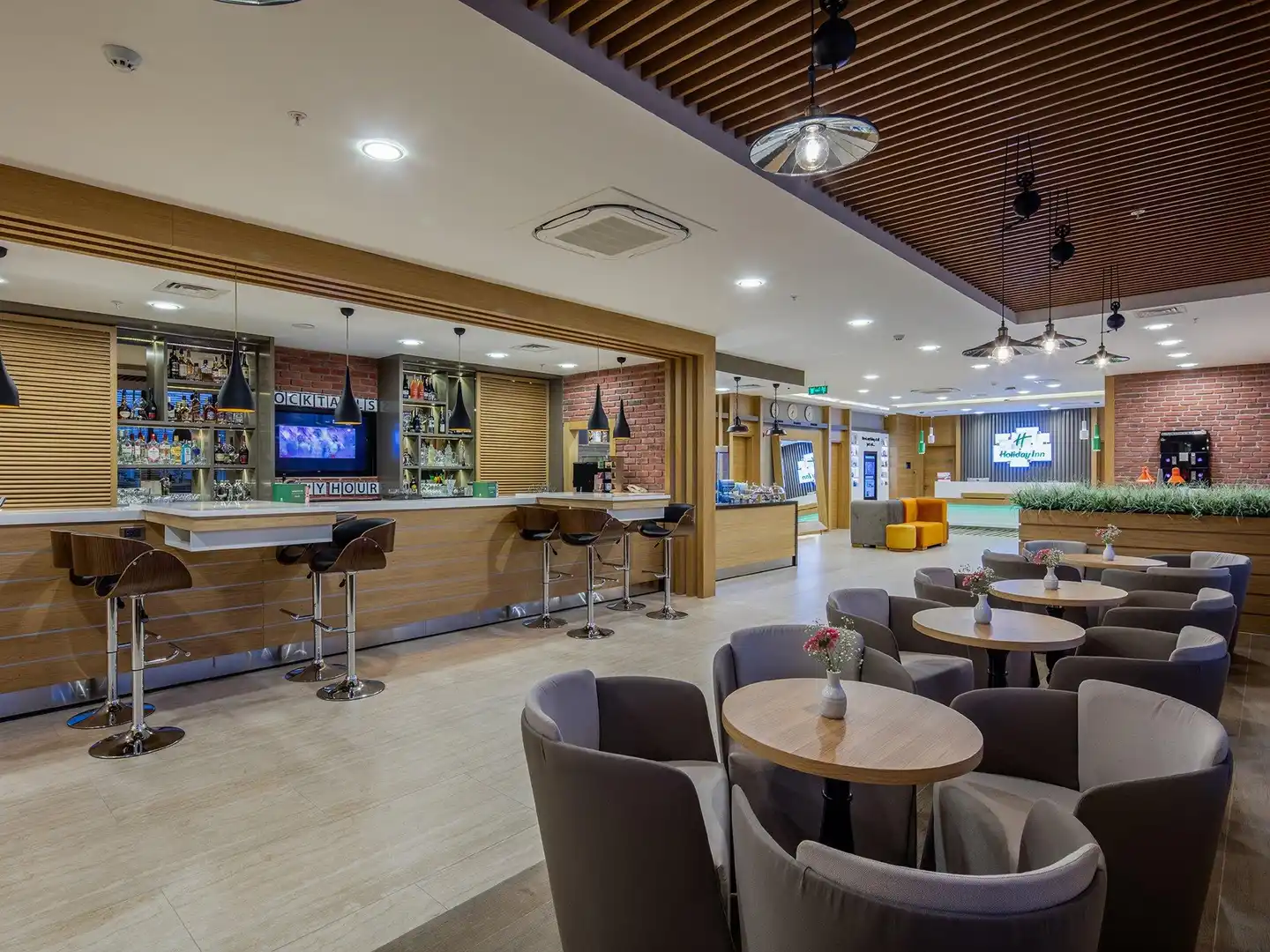 Holiday Inn Antalya - Lara Bar