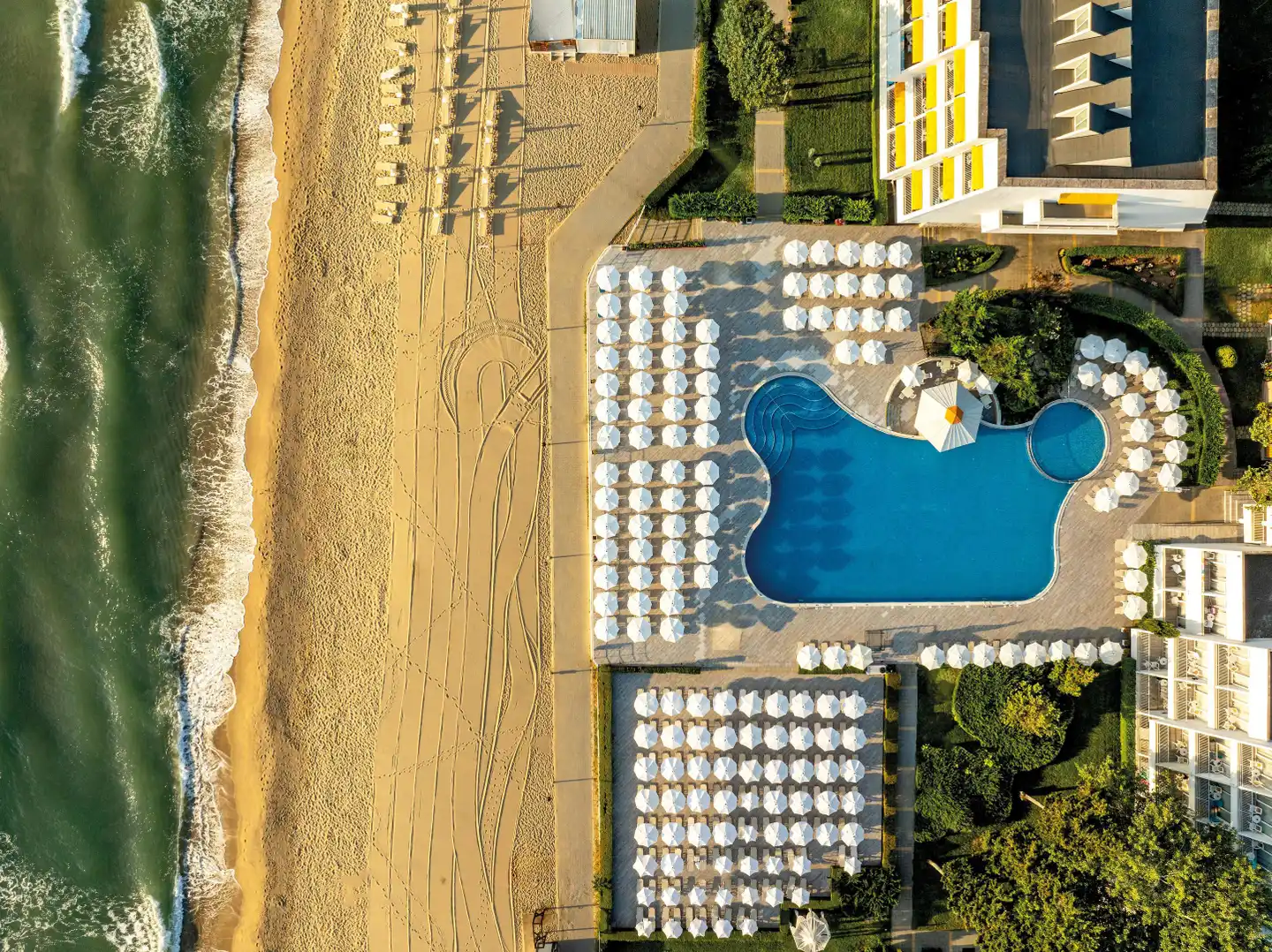 AluaSun Helios Beach Aussenansicht