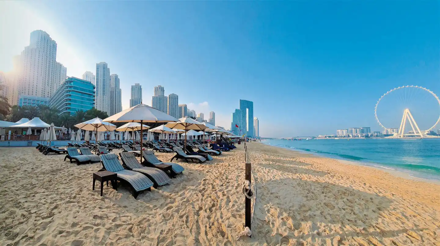 Hilton Dubai The Walk Strand
