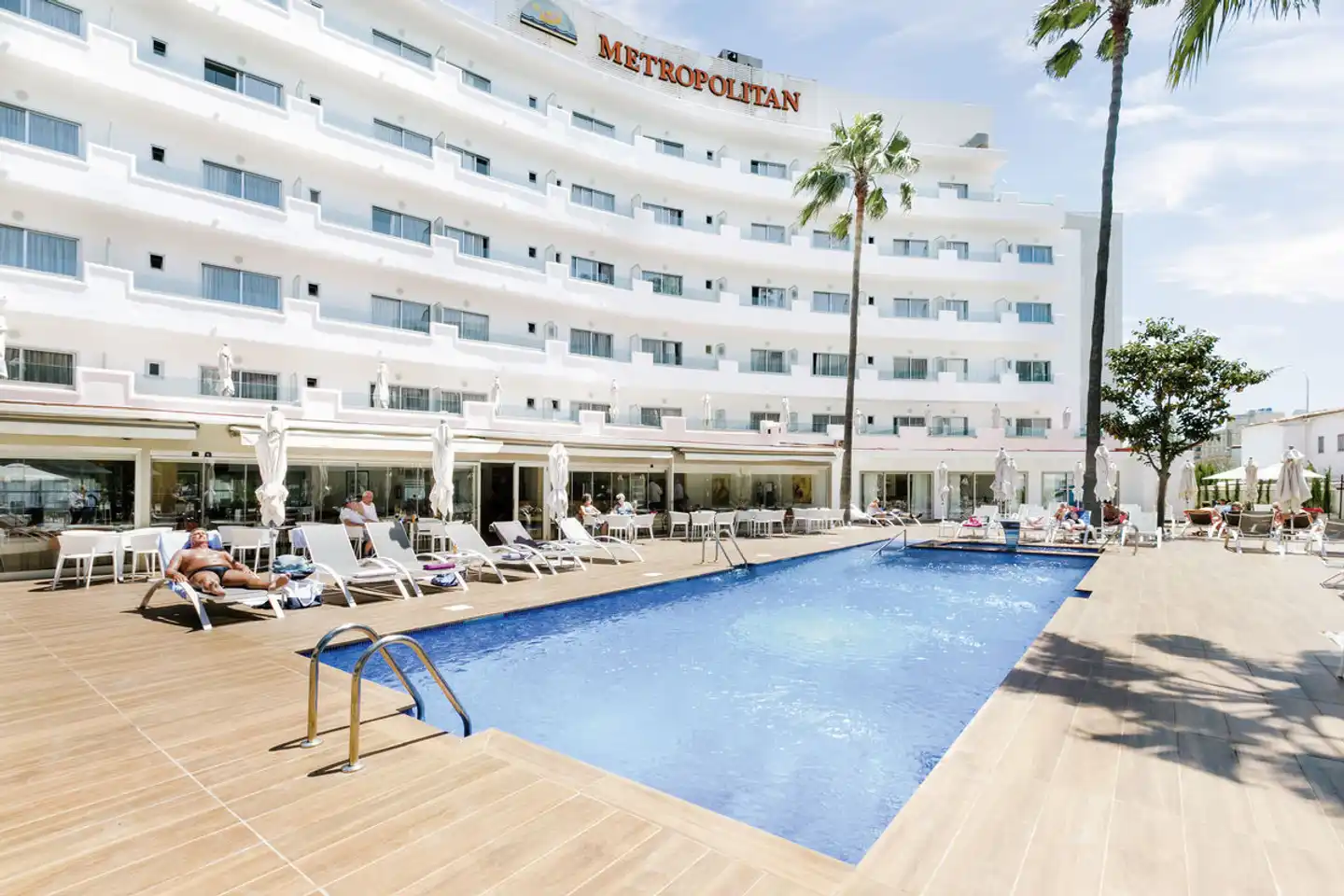 Metropolitan Playa Pool