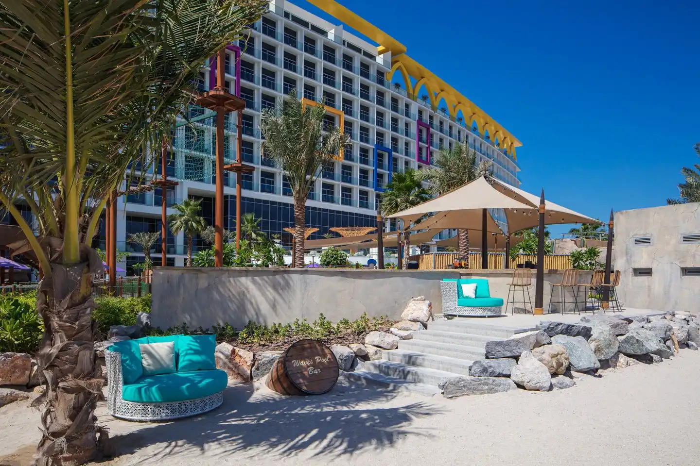 Centara Mirage Beach Resort Dubai Aussenansicht