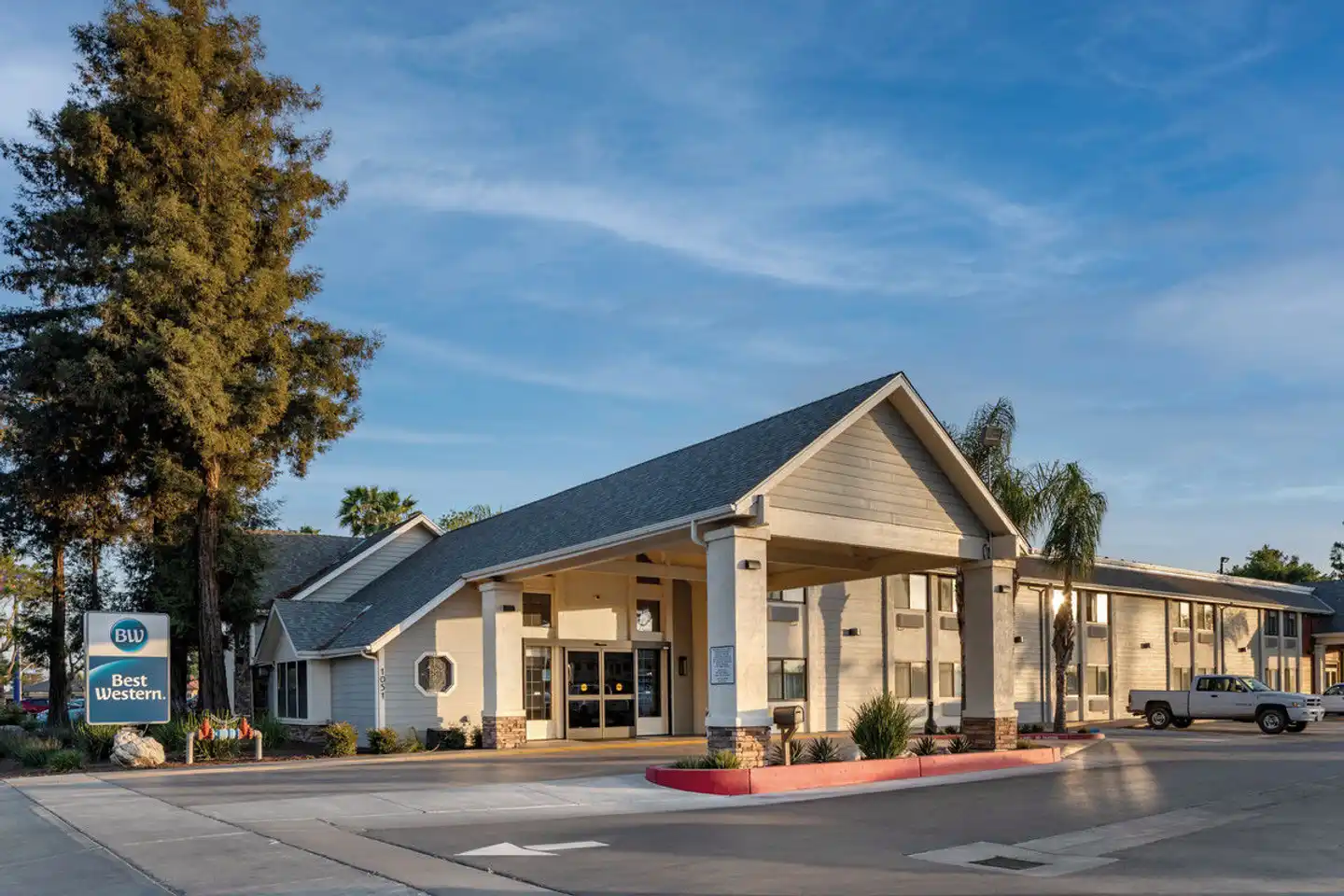 Best Western Town & Country Lodge Aussenansicht