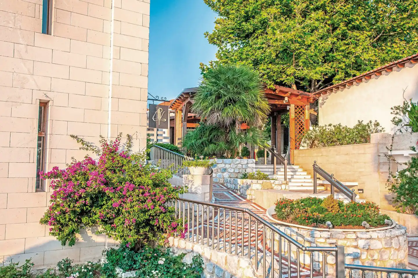 Acrotel Athena Pallas Garten