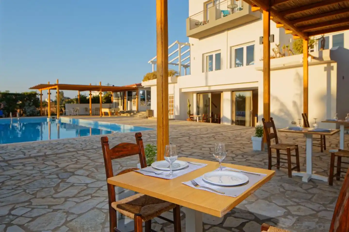 Oasis Beach Hotel Terrasse