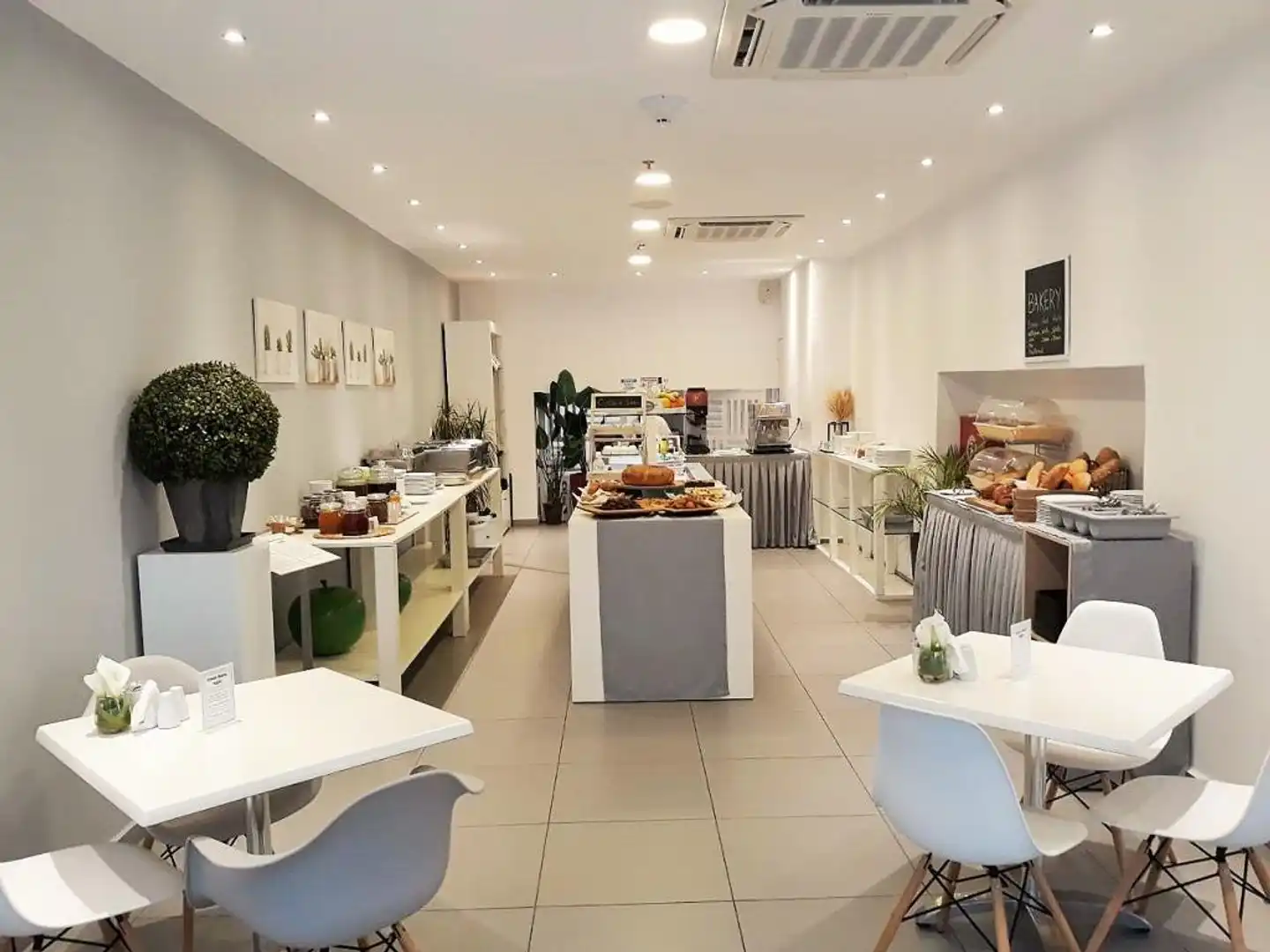 Elite Hotel Restaurant