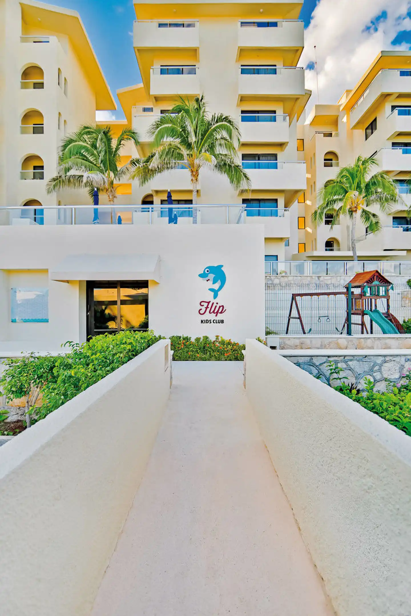 Occidental Tucancun Lobby