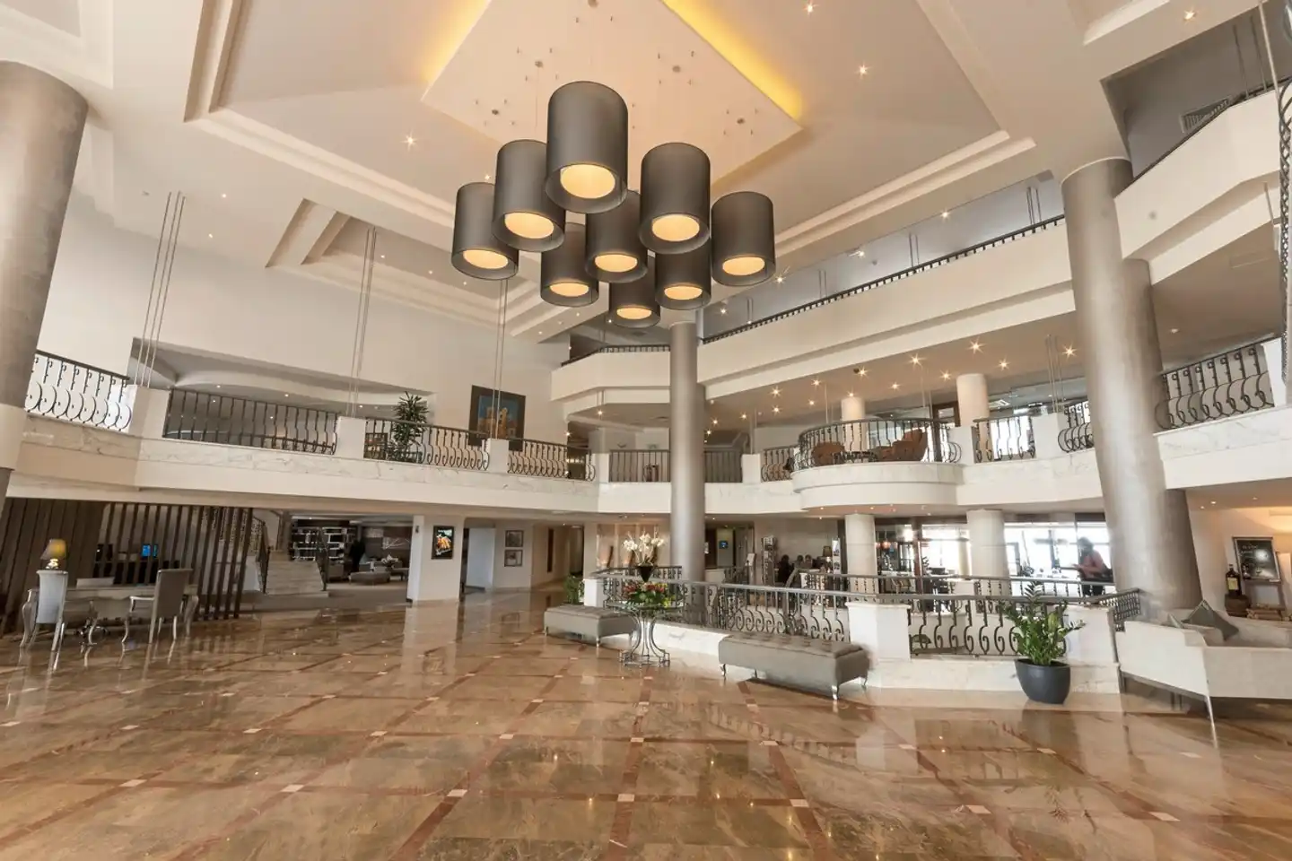 Radisson Blu Resort St. Julian's Lobby