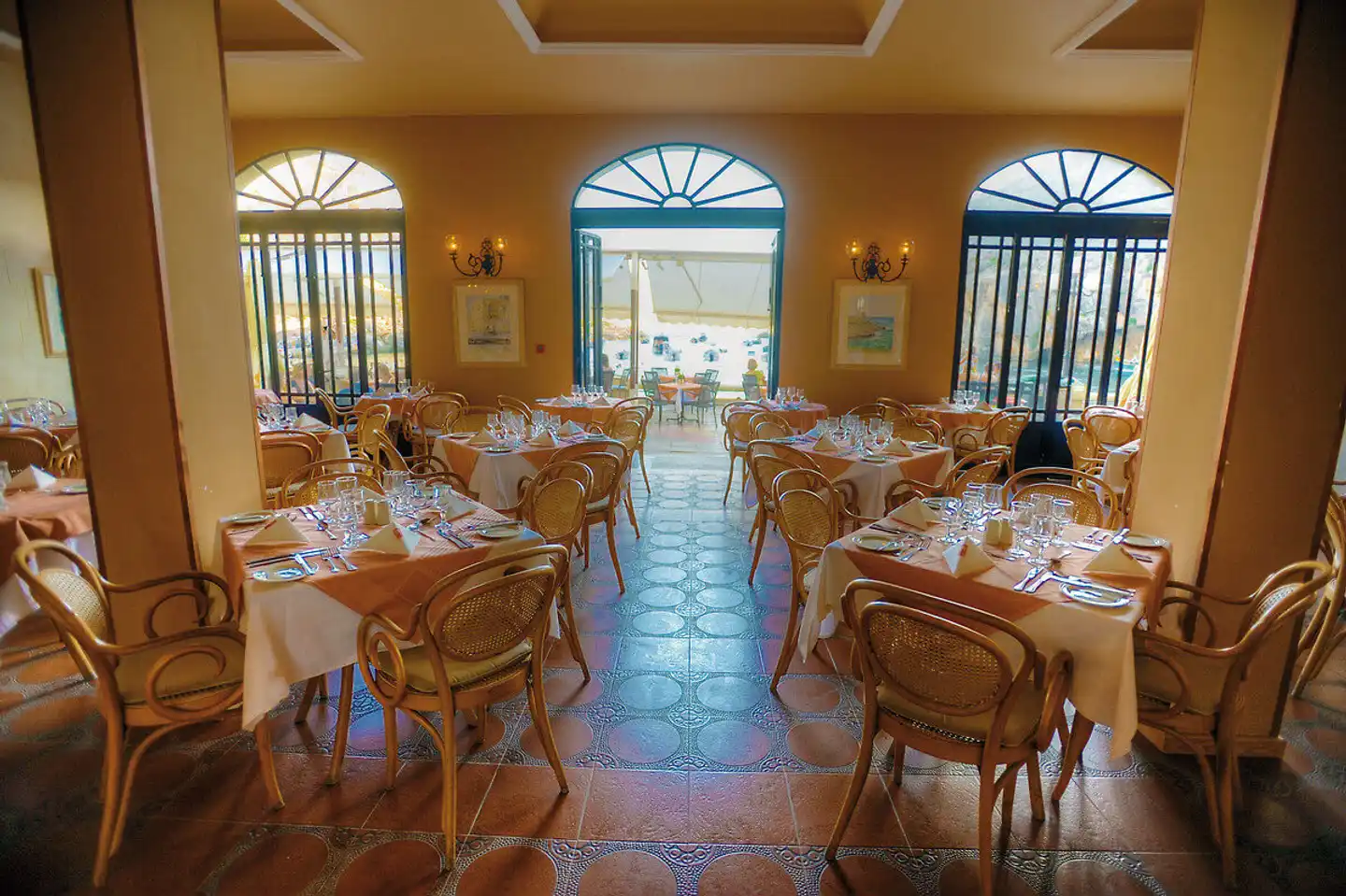 Saint Patrick's Hotel Restaurant