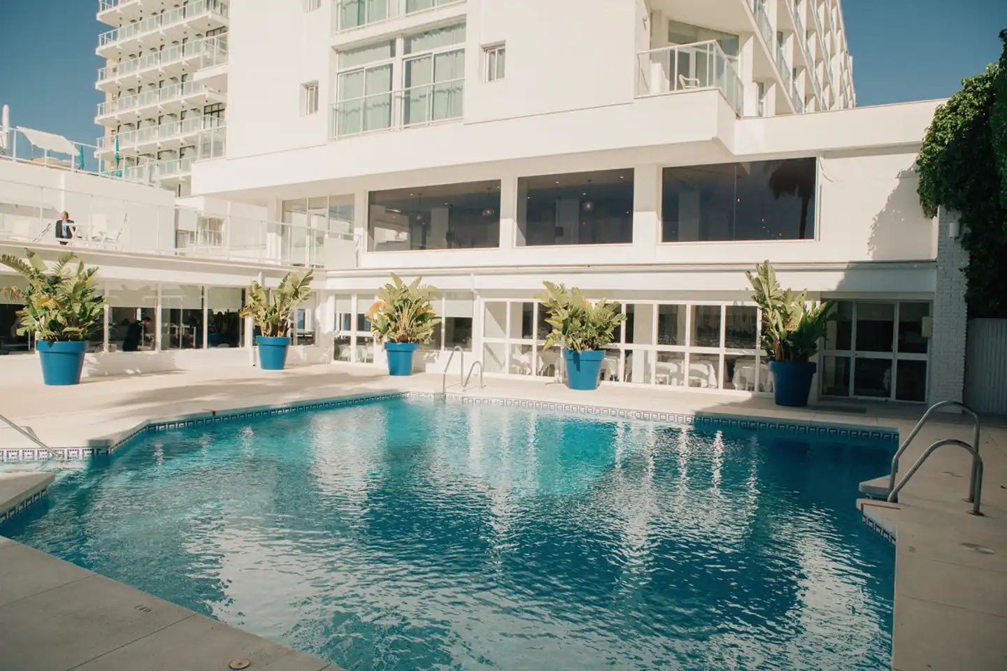Hotel Alay Pool