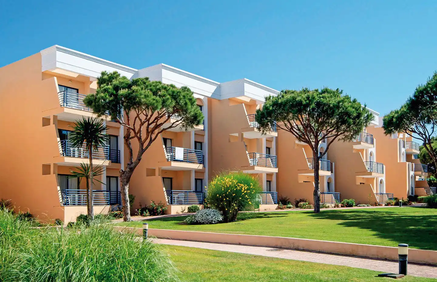 Sol Sancti Petri Apartamentos Aussenansicht