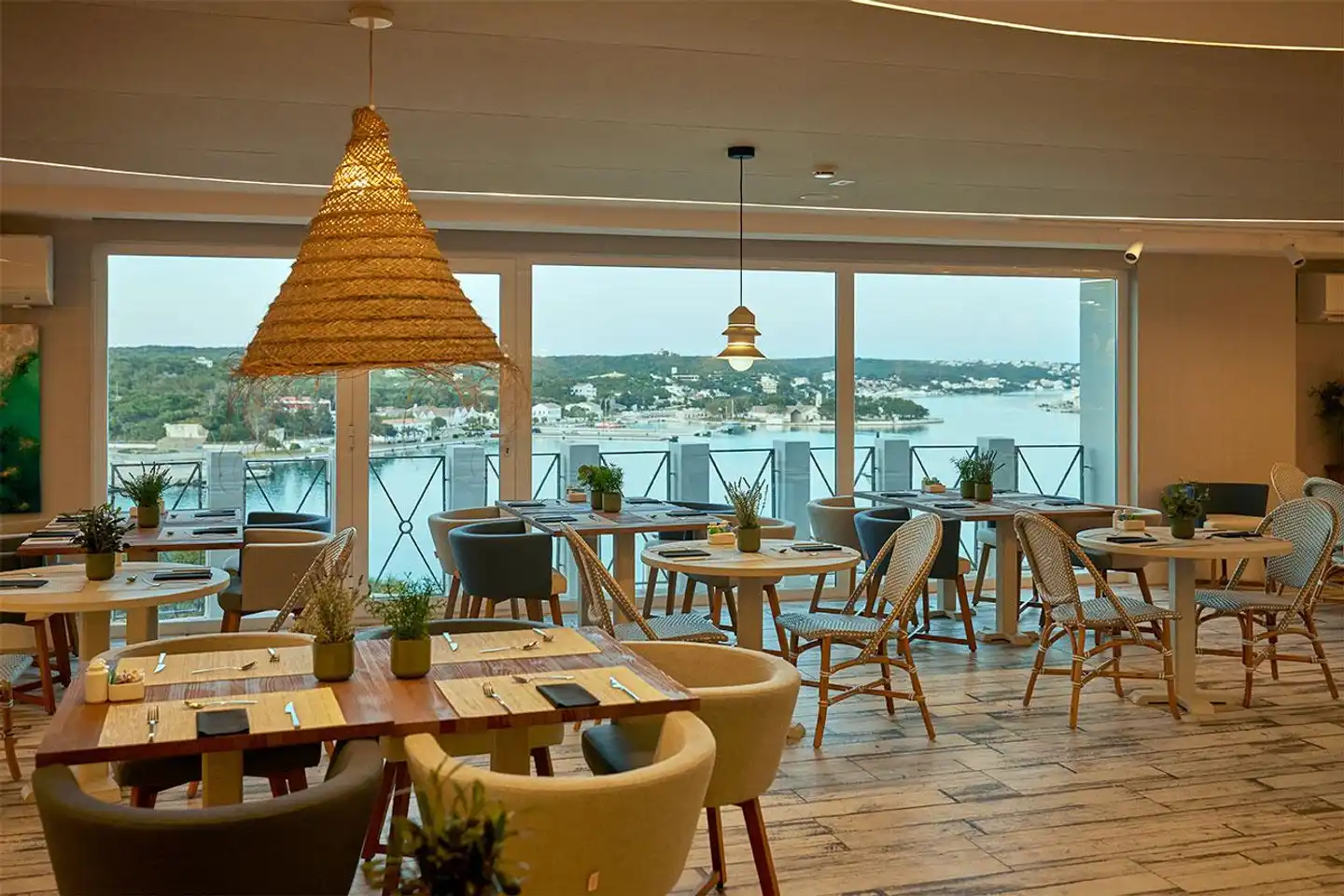 Catalonia Mirador des Port Restaurant