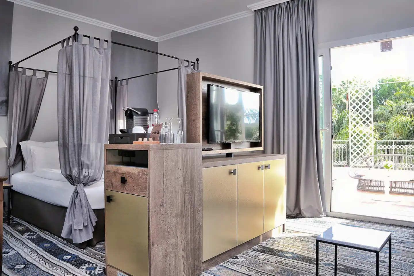 Lindner Hotel Mallorca Portals Nous, part of JdV by Hyatt Wohnbeispiel