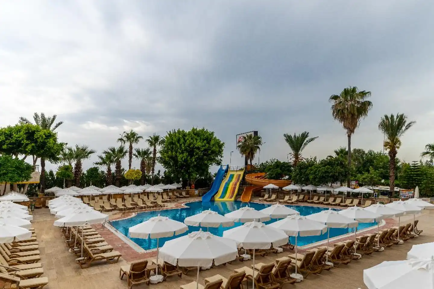 Prestige Alanya Pool