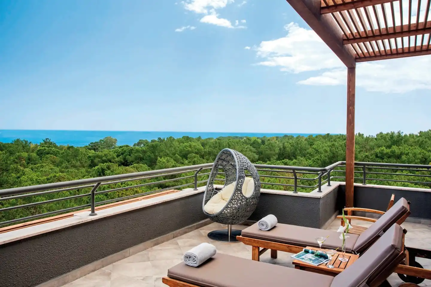 Balmy Foresta Terrasse