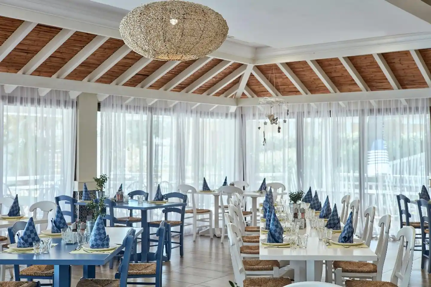 TUI BLUE Atlantica Aeneas Resort Restaurant