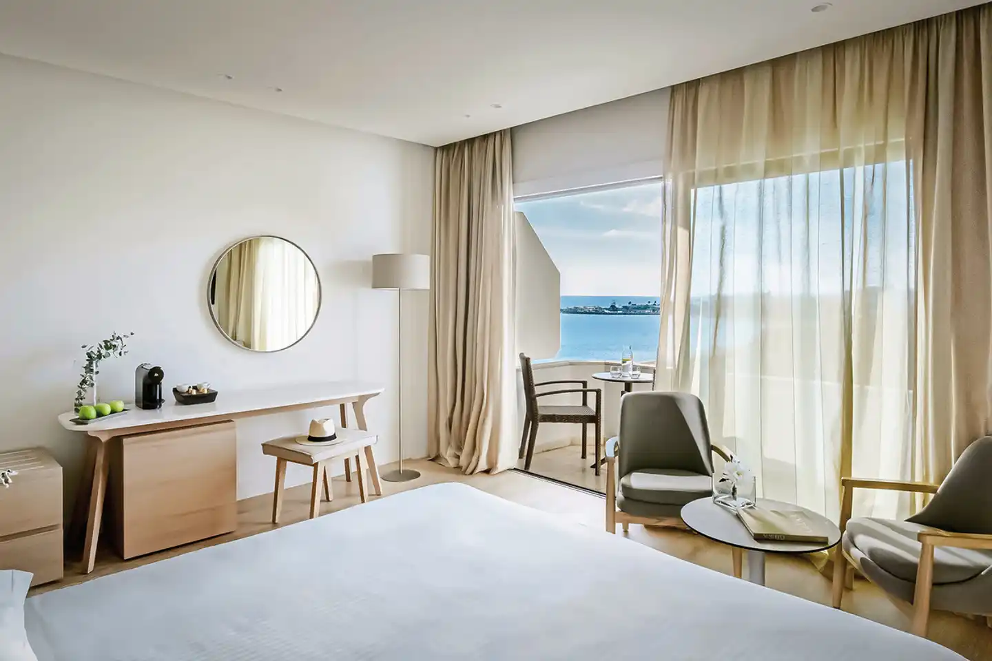 Alion Beach Hotel Wohnbeispiel