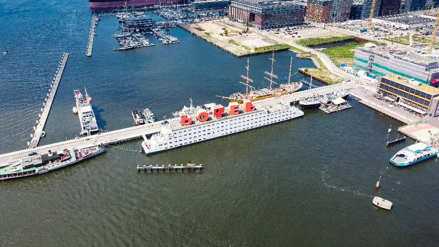 Botel Strand