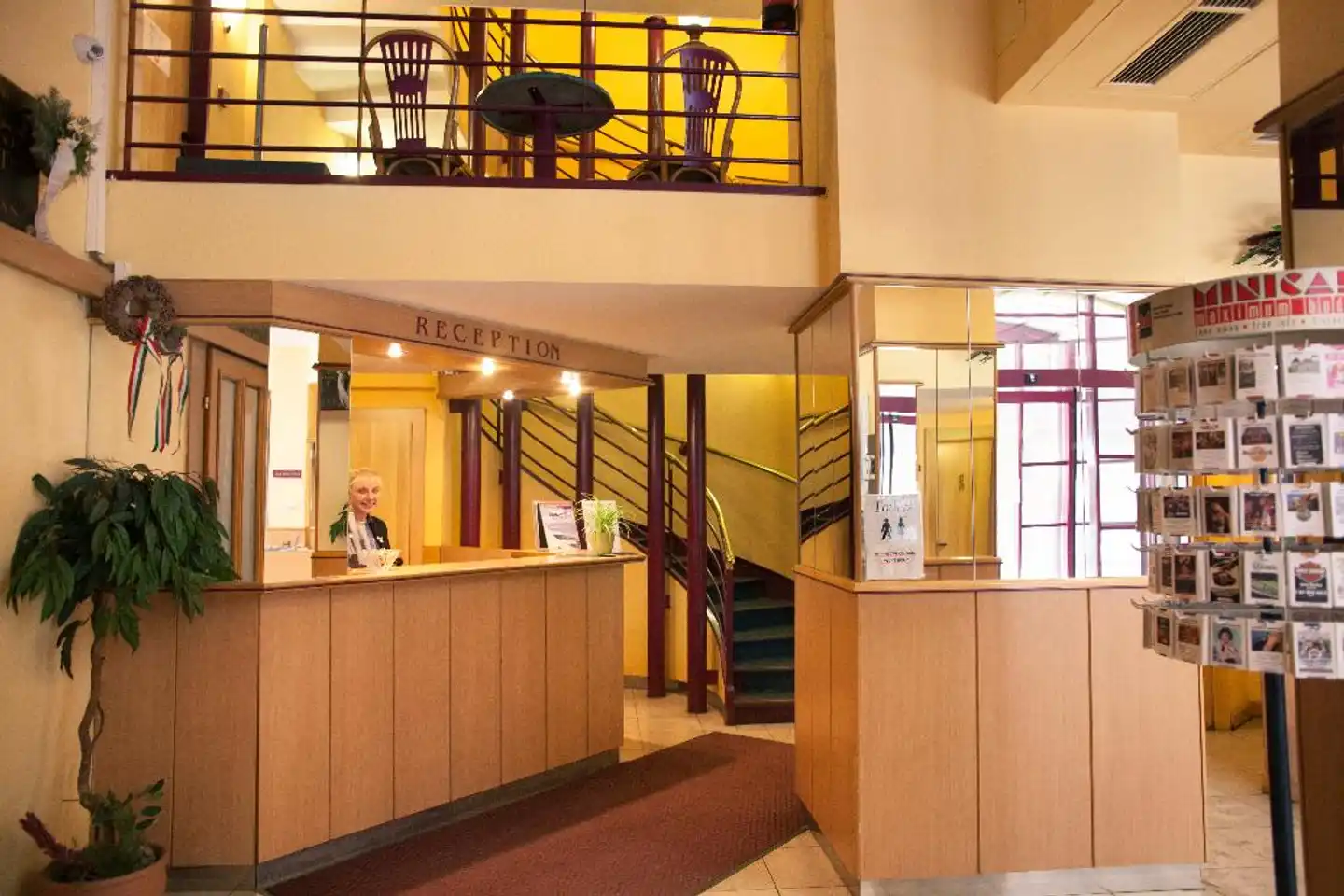 City Hotel Pilvax Lobby