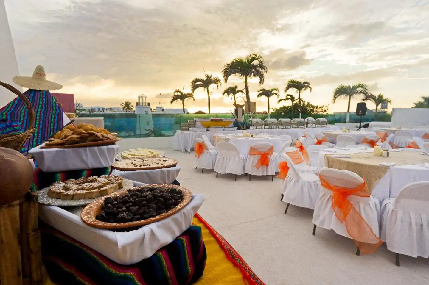 Flamingo Cancun Resort Restaurant