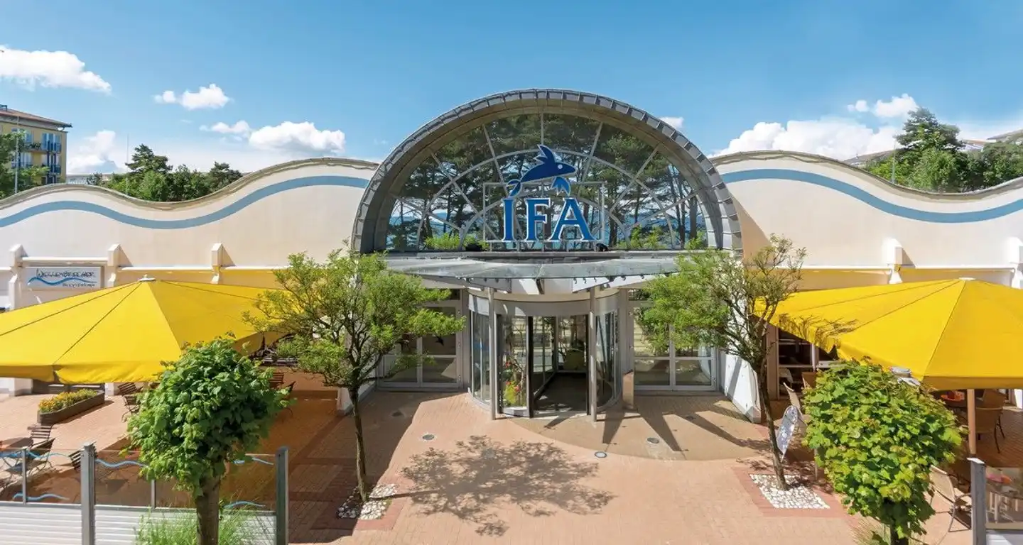 IFA Rügen Hotel & Ferienpark - Hotel Aussenansicht