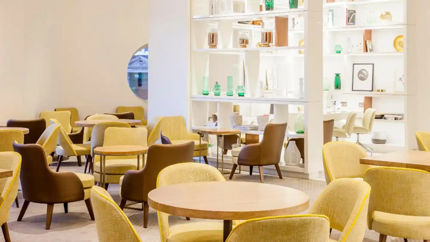 Crowne Plaza London - Kings Cross Lobby