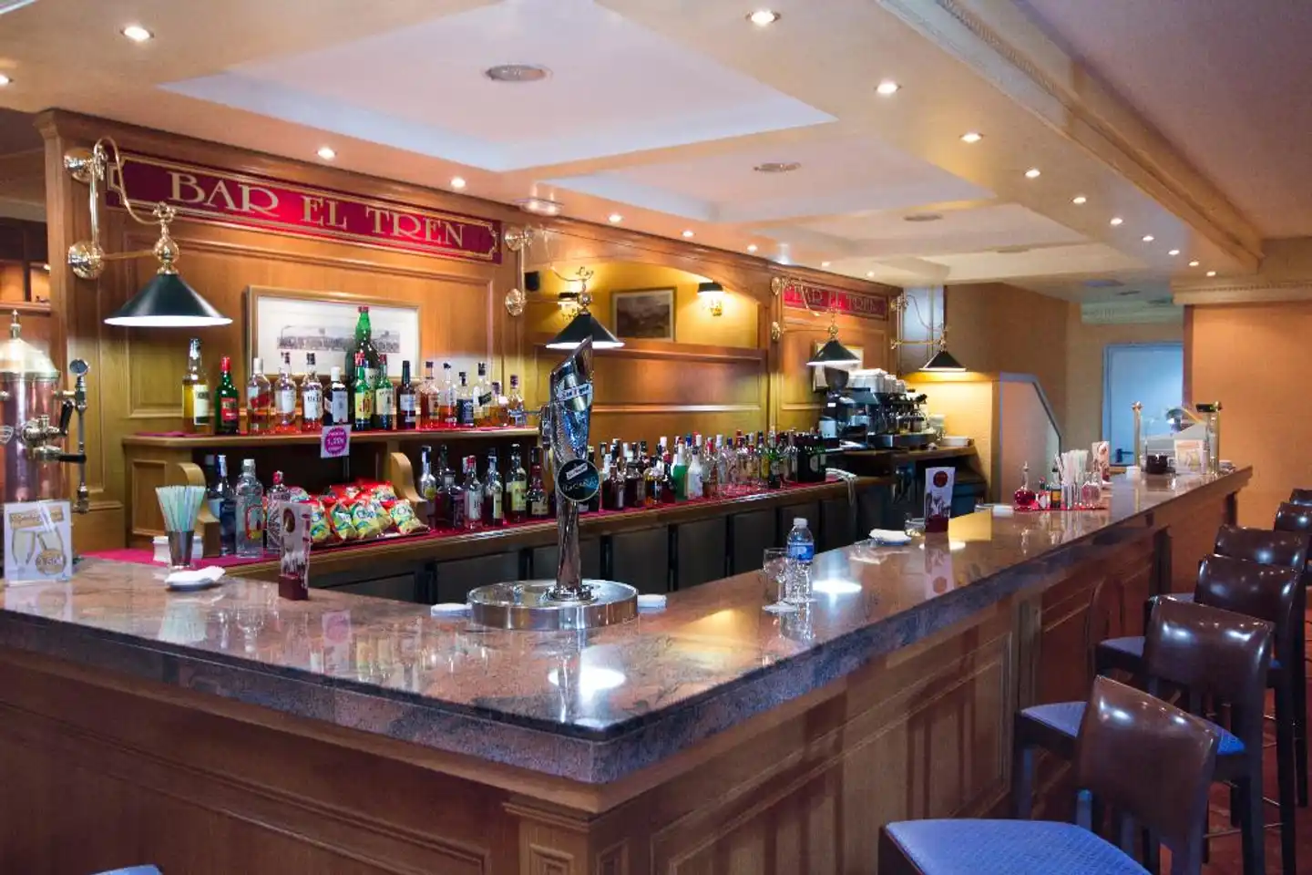 Las Palmeras Bar