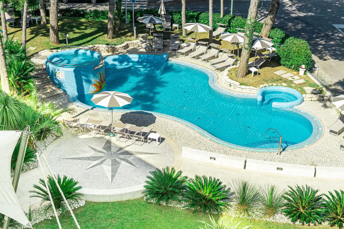 Mediterraneo Pool